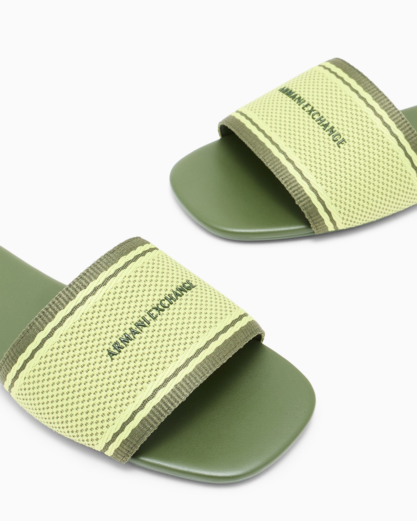 Flat Jacquard Fabric Sandals — detail view