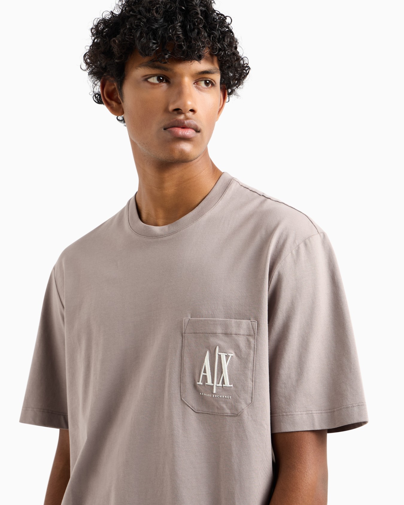 Cotton Jersey Pocket T-Shirt Icon — angle view