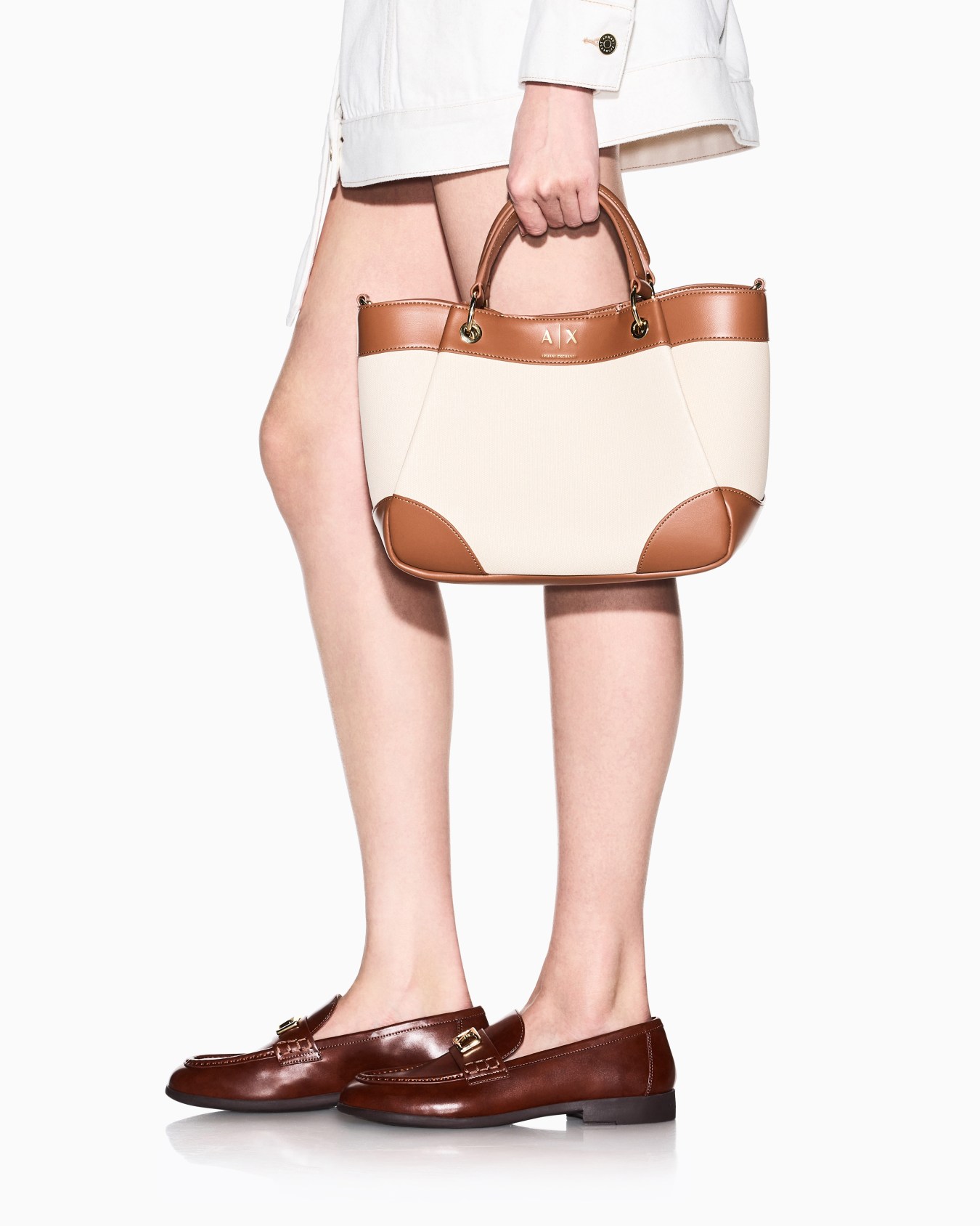 Elegant Structured Shopper — interior detail