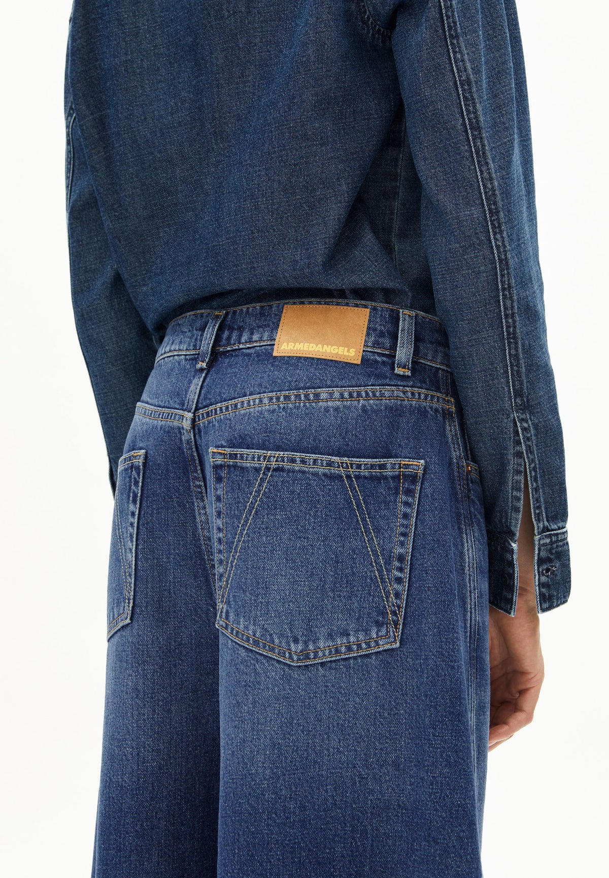 material or logo detail