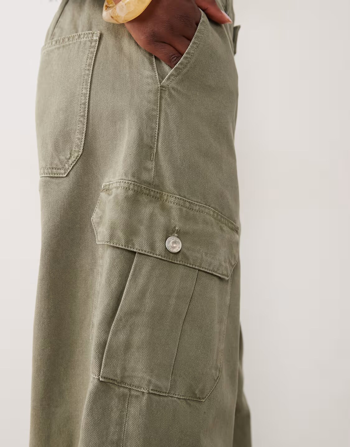 relaxed tapered fit