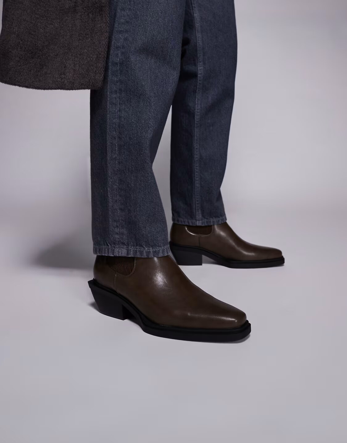 heel and sole detail