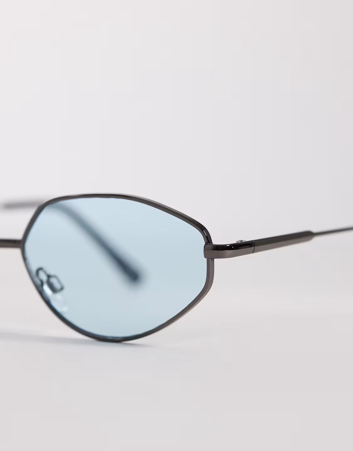 oval frame shape
