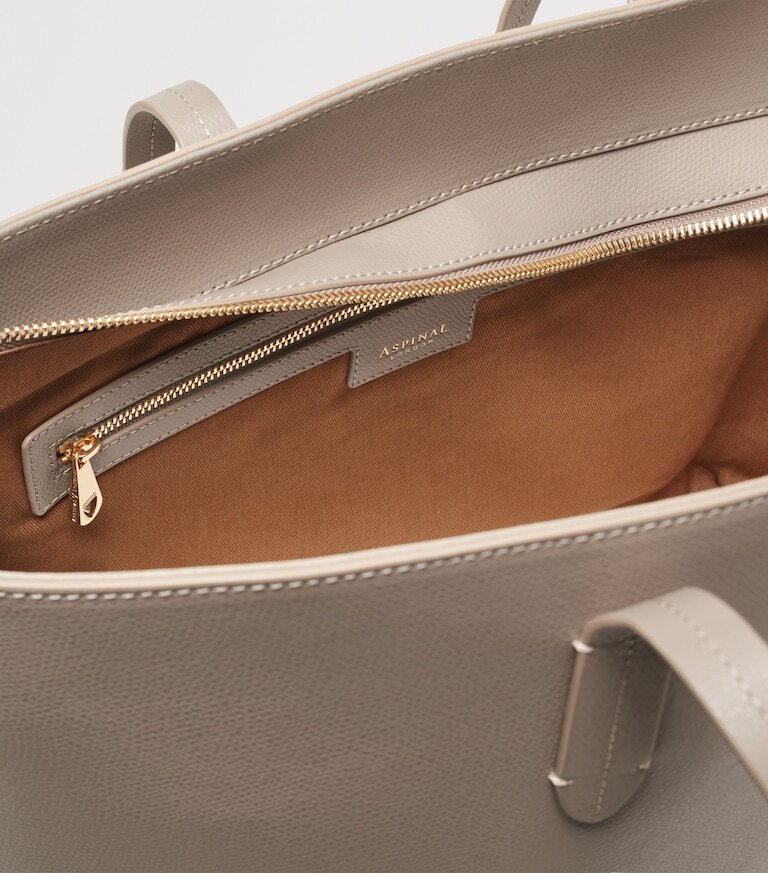 Neutral interior detail