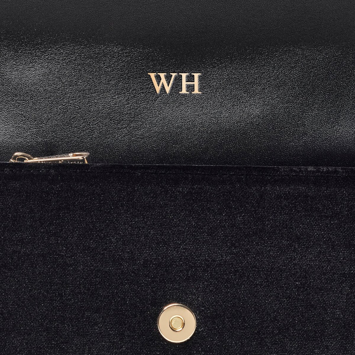 Black velvet clasp detail