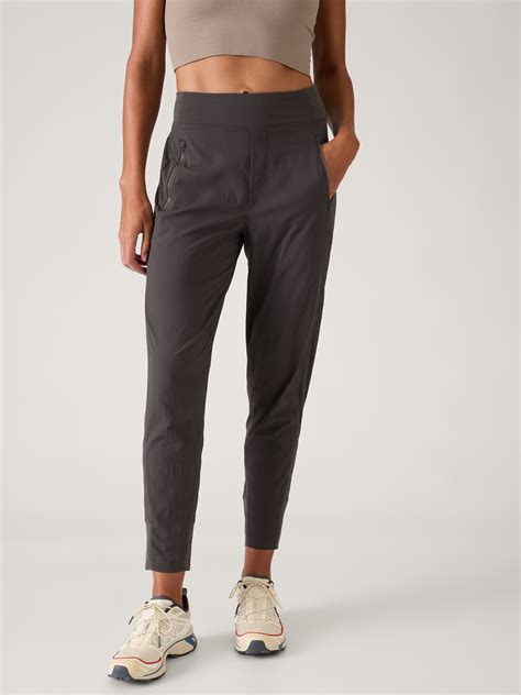 Trekkie North High Rise Jogger | Athleta