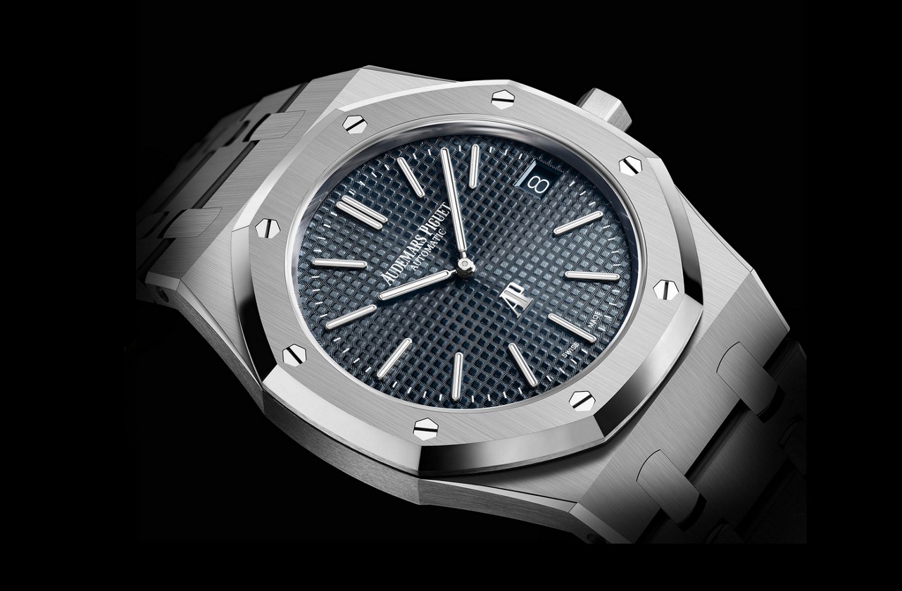 Three-quarter view of the octagonal bezel, integrated bracelet and slim case
