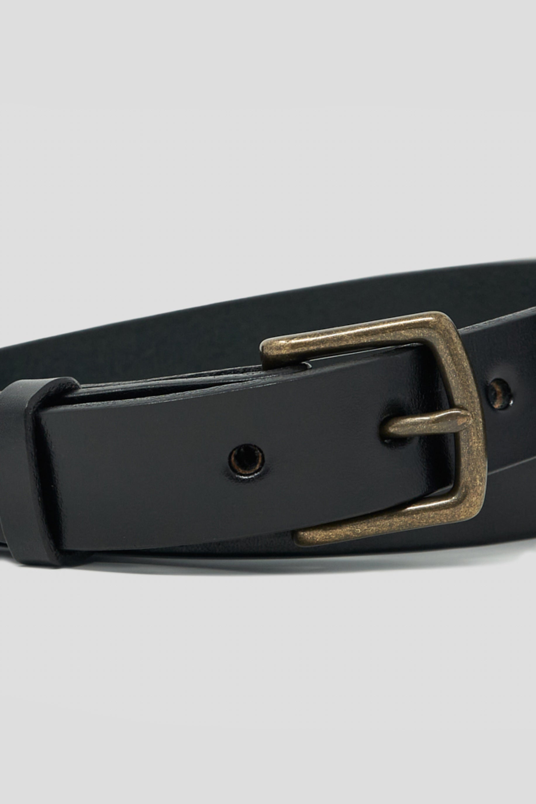 strap detail