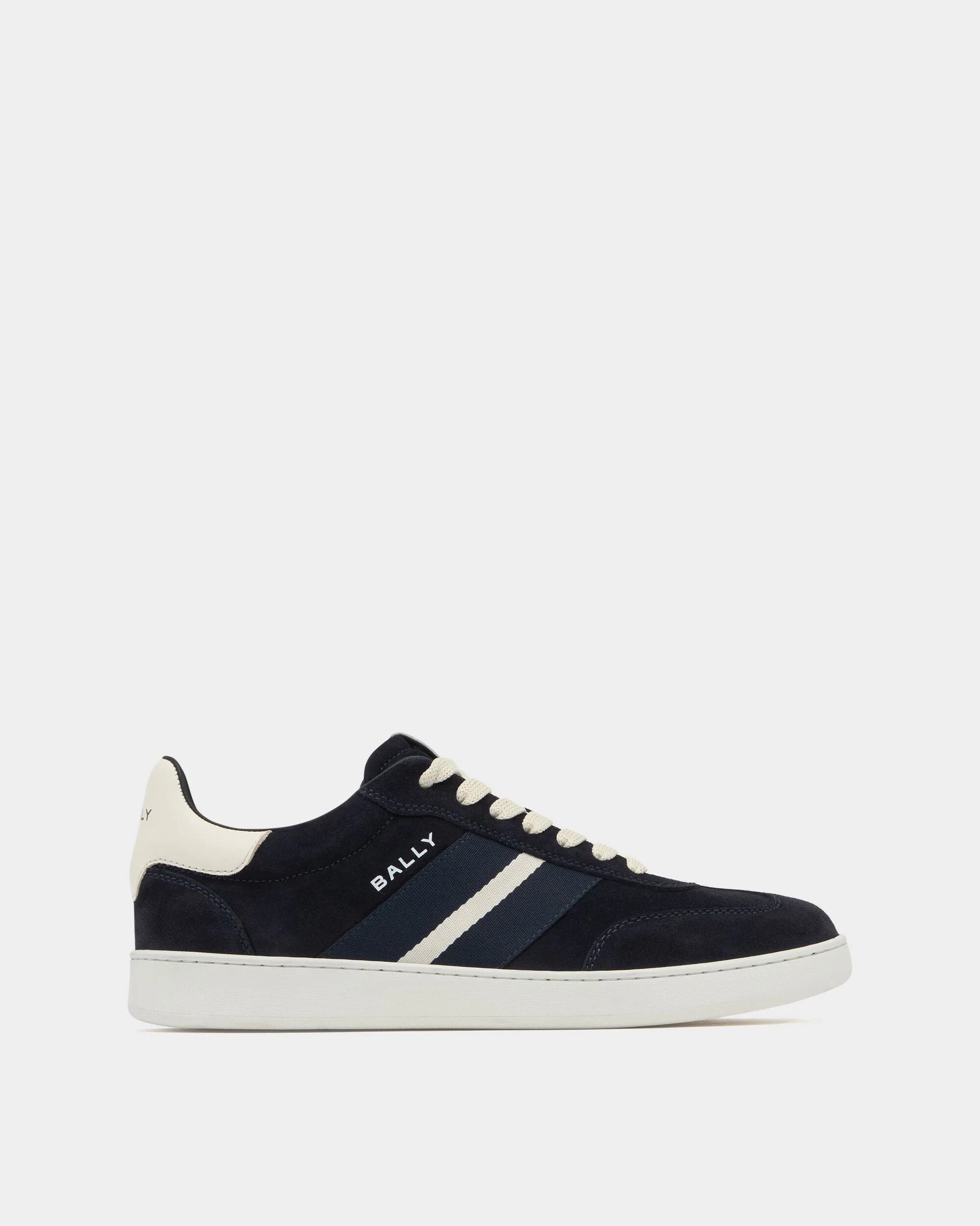 Retro Crest Sneaker