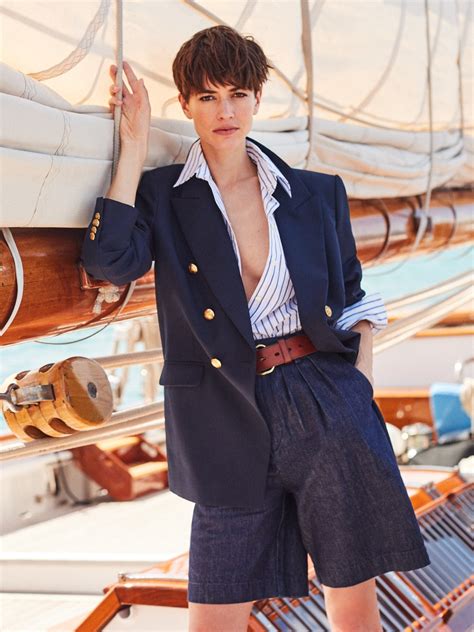 Button detail and chest pocket