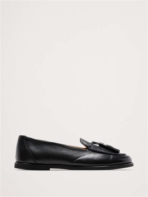 Sole and heel view