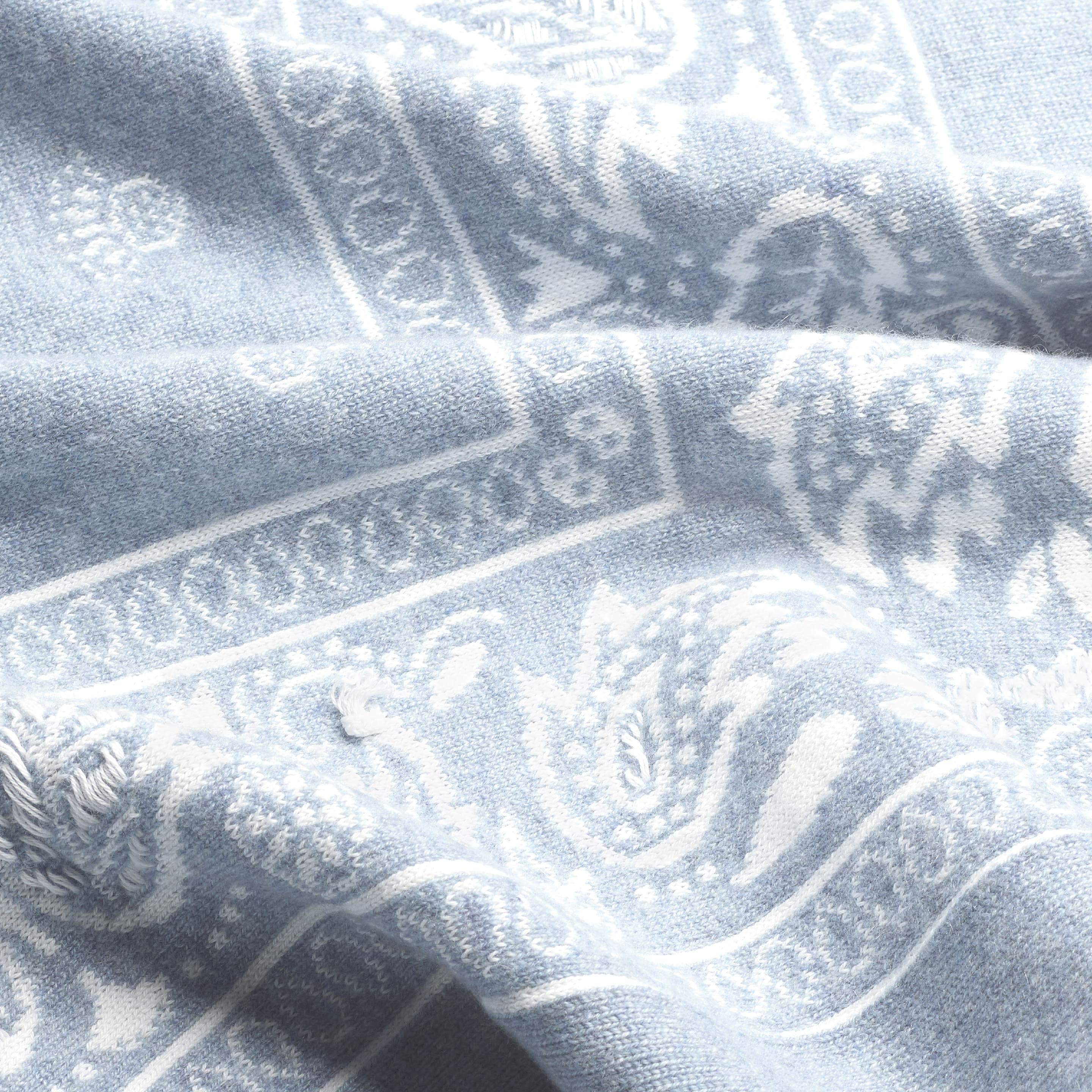 Bandana in cashmere and cotton — side profile