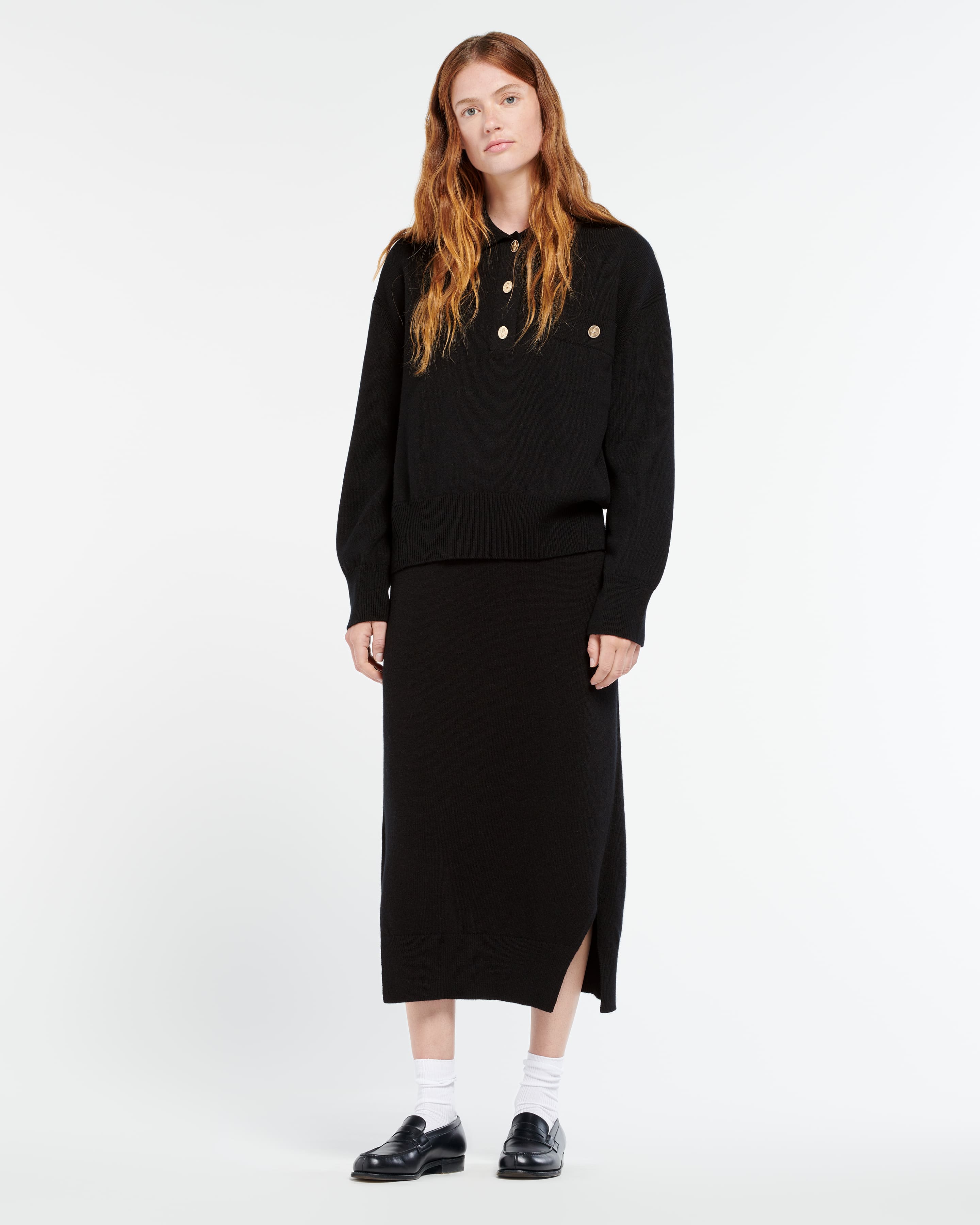 Iconic cashmere skirt — side profile