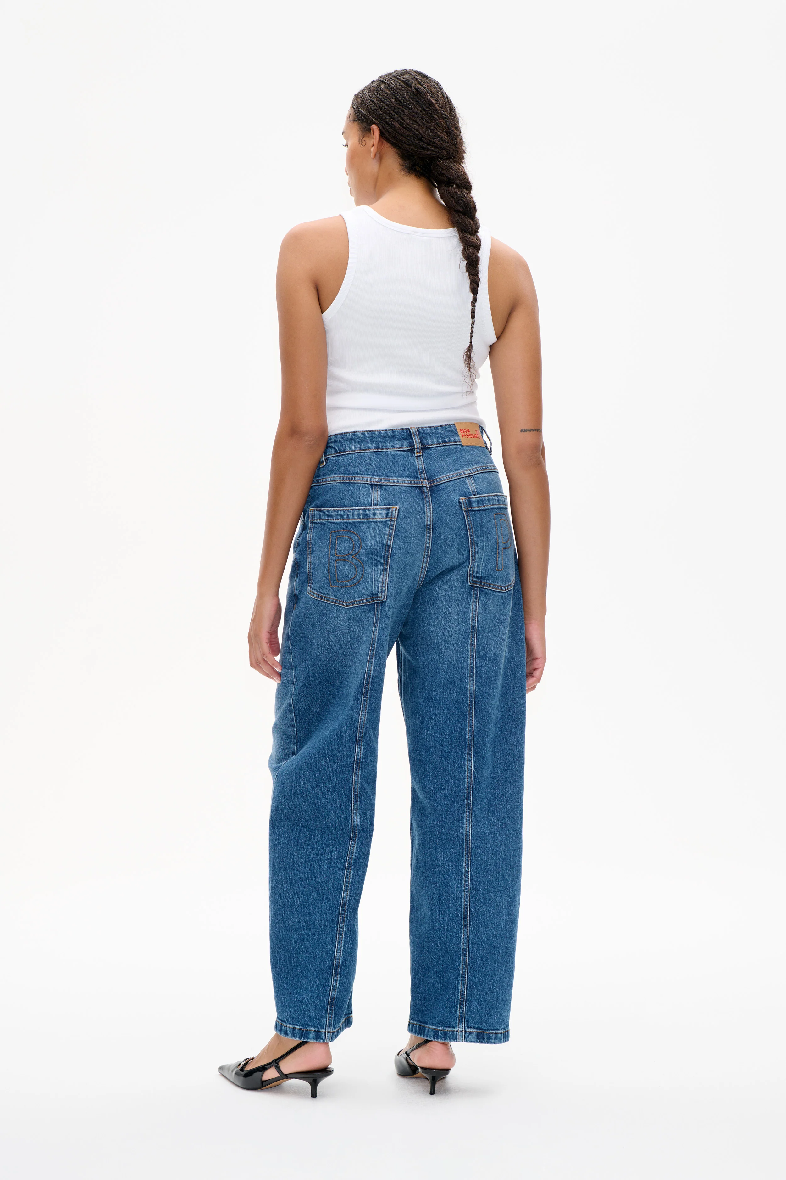 back view with wide-leg volume