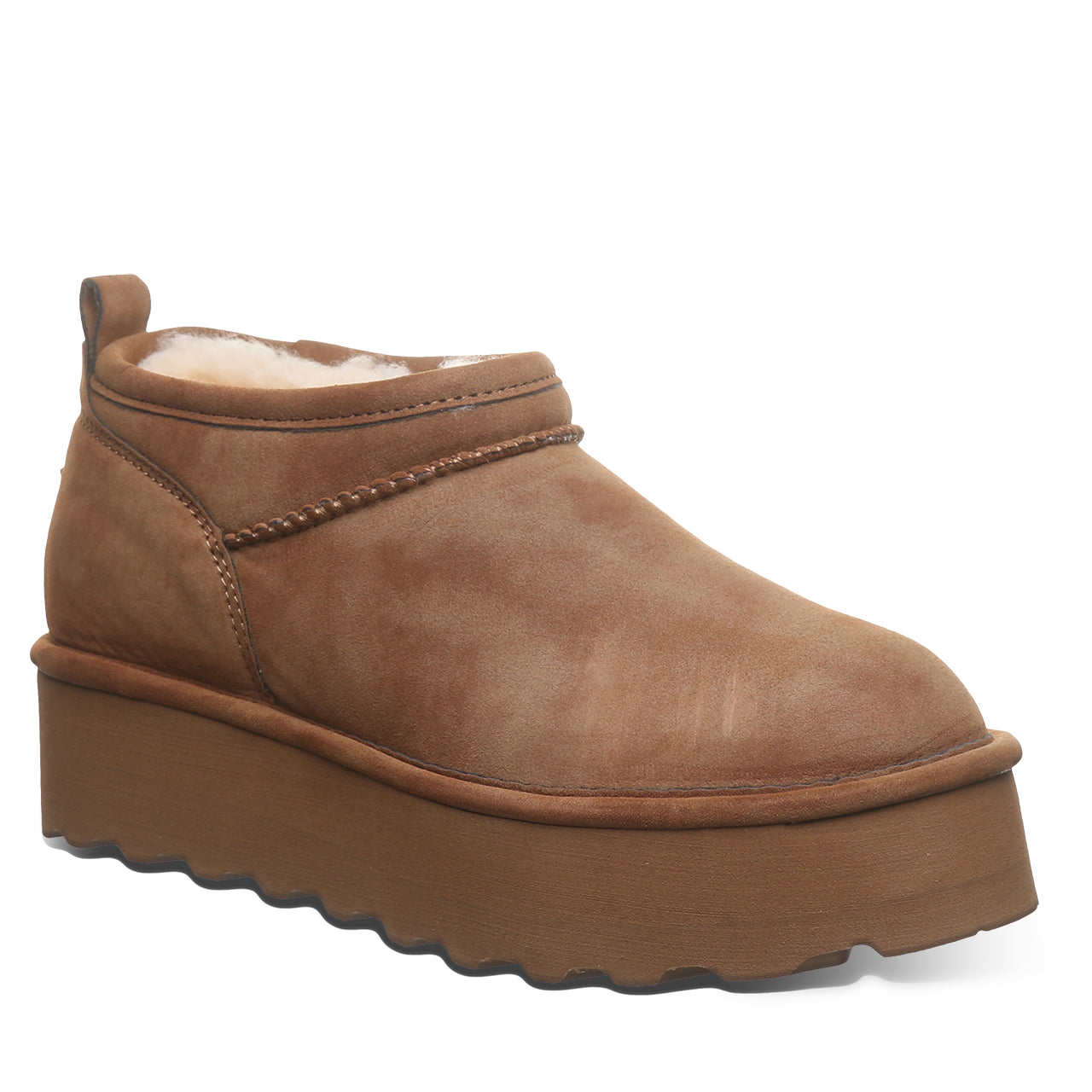 Three-quarter lifted sole view