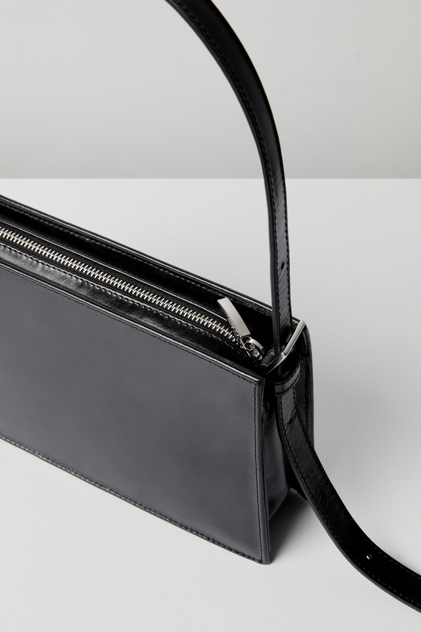 Eros Handbag alternate official view 4