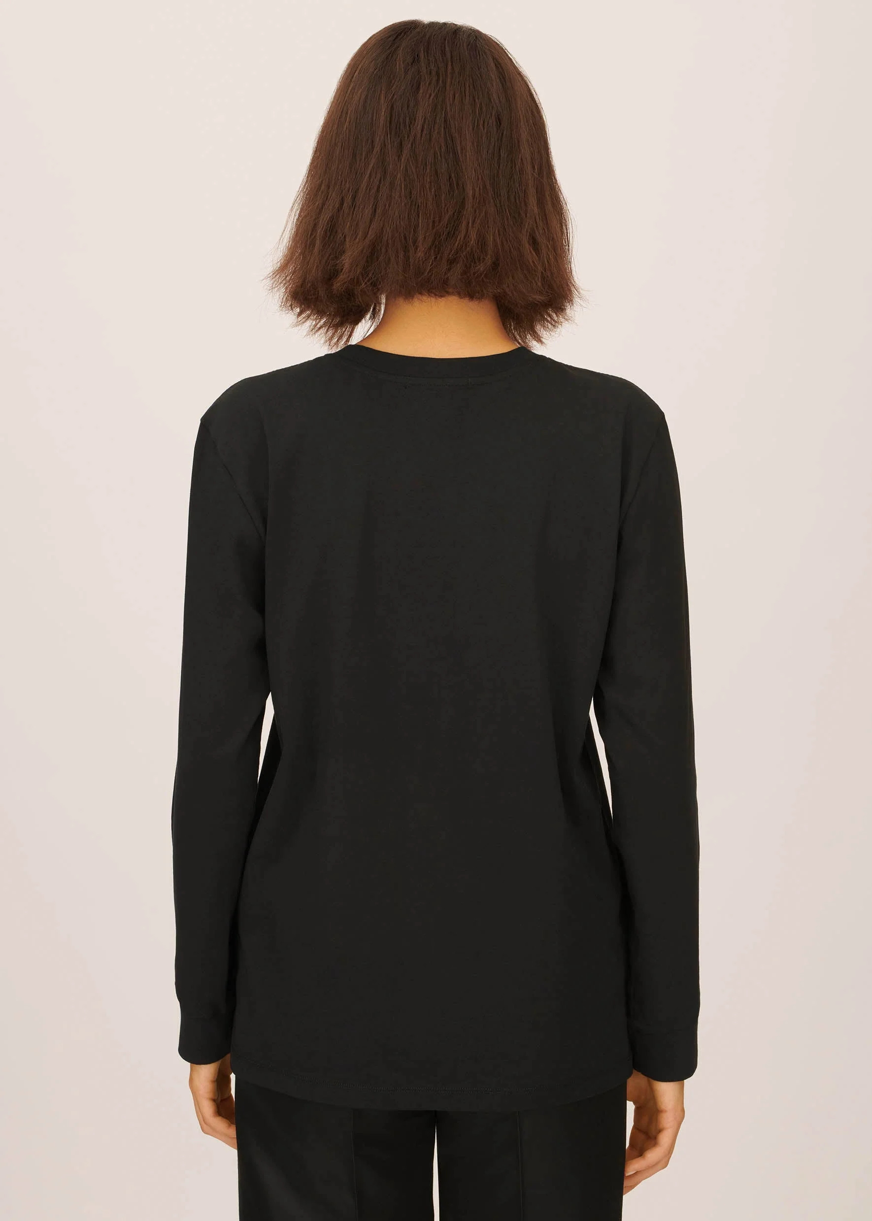 Sleeve and body proportion on model