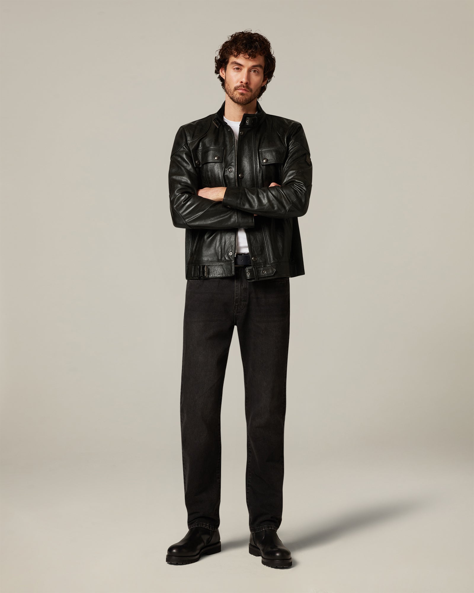 Gangster worn with its slim profile.