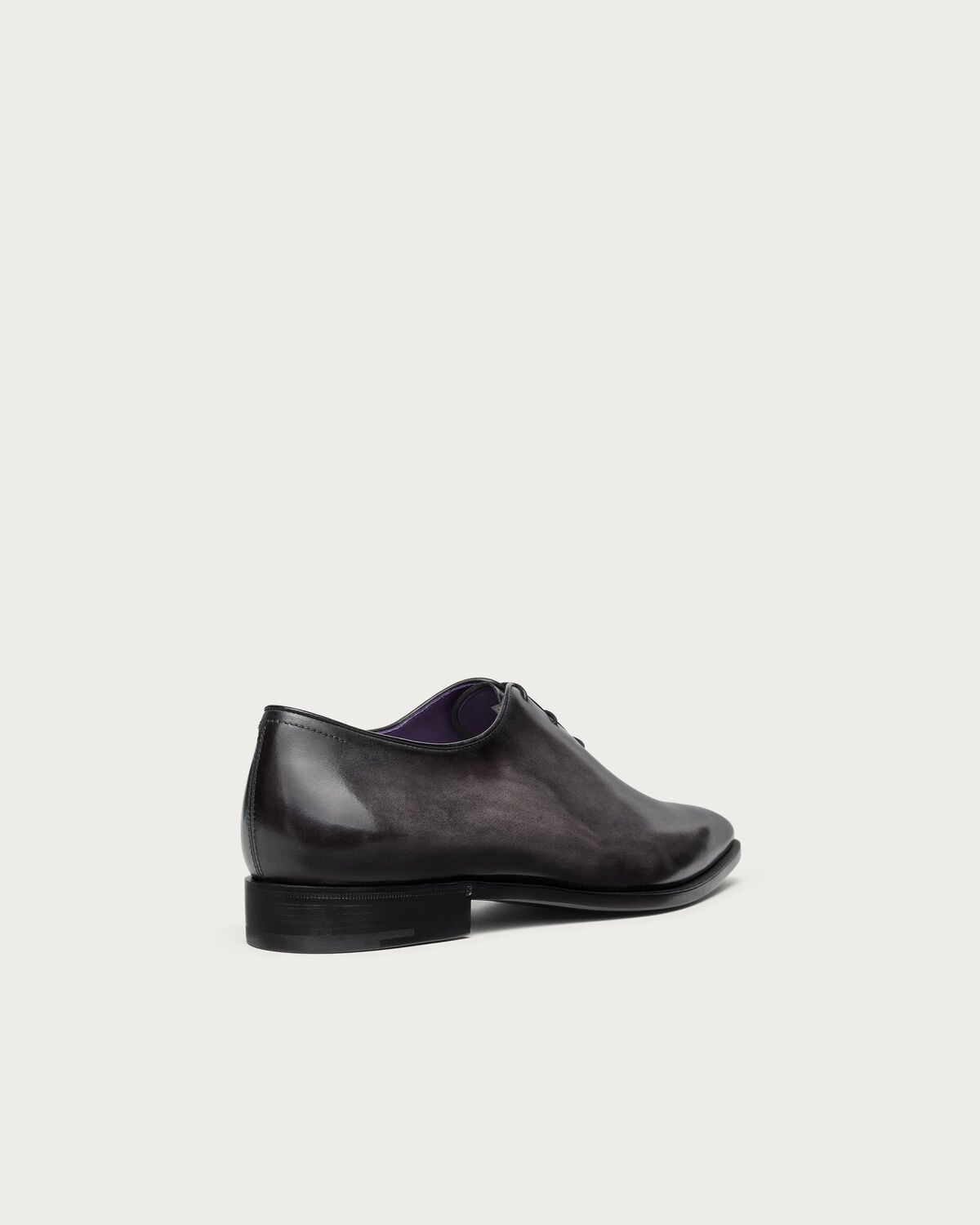 Rear profile and low heel