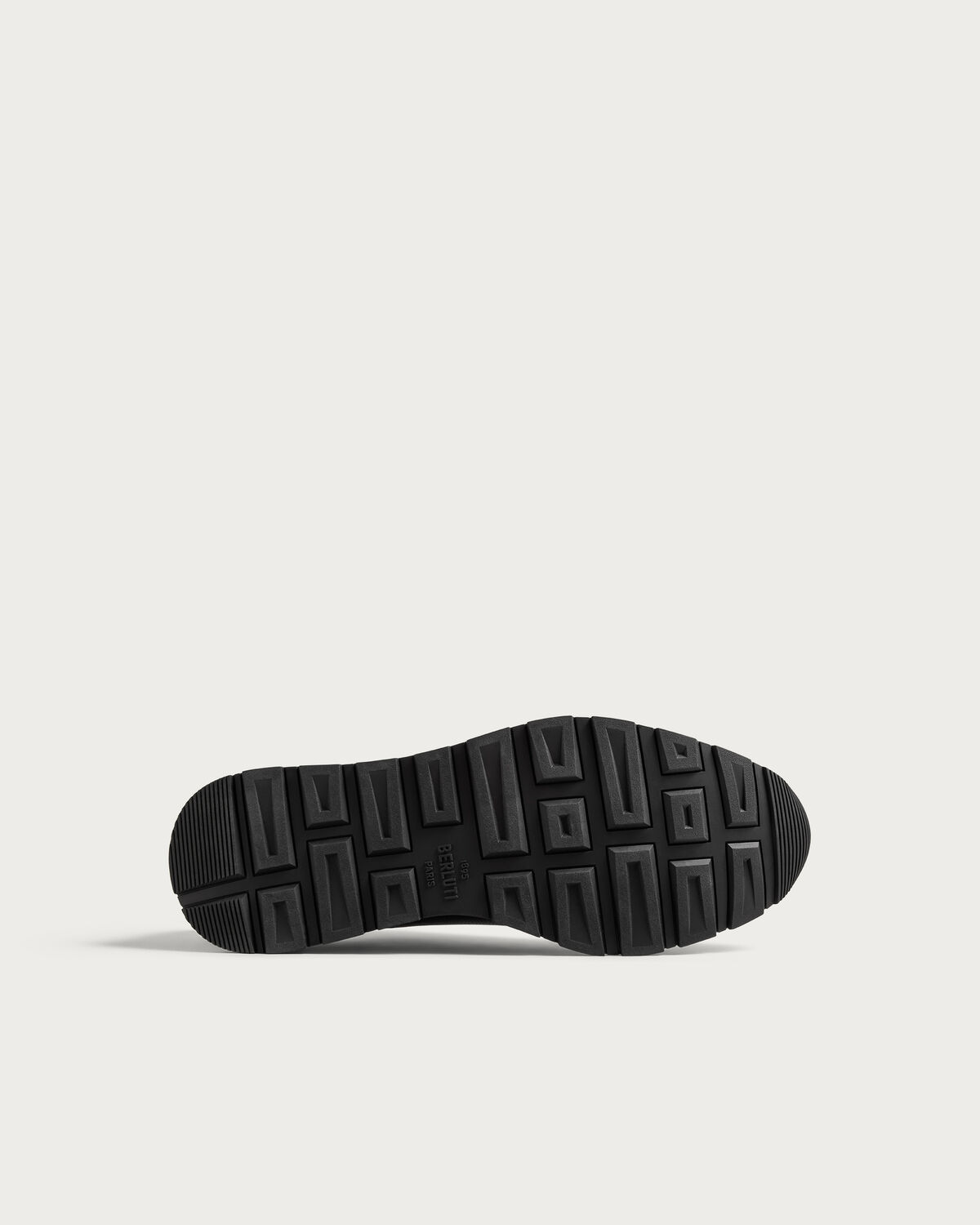 Rubber tread detail