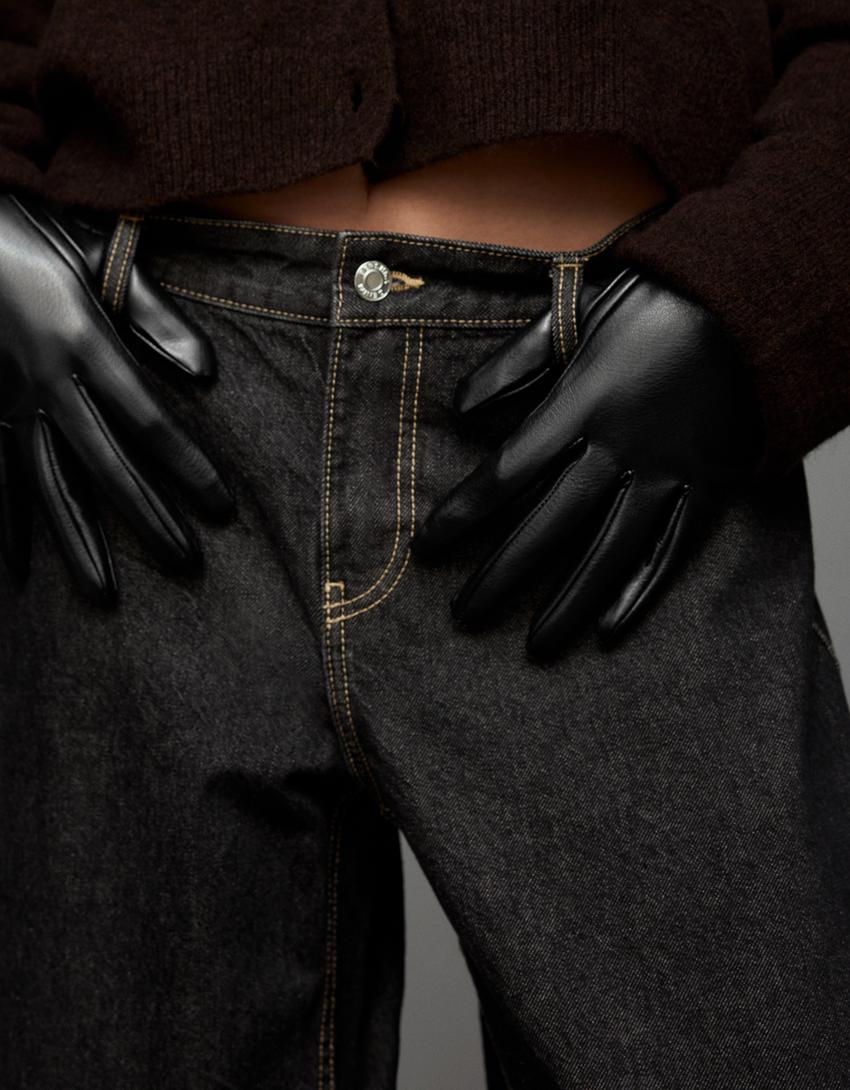 gloves styled with denim waist