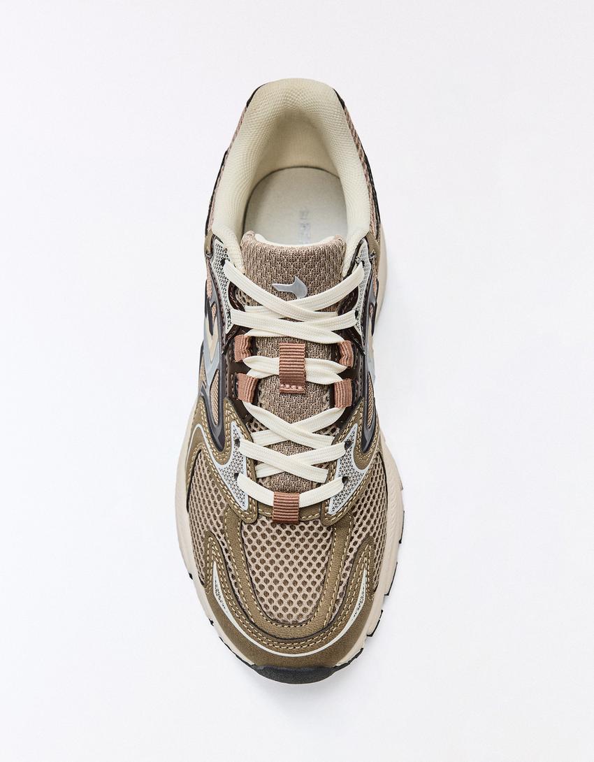 top view showing lacing