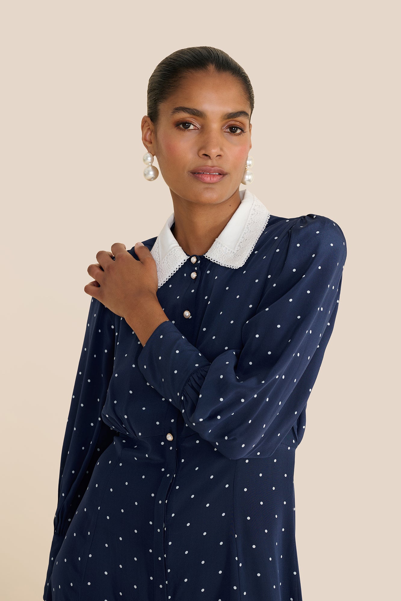 button-front and collar detail