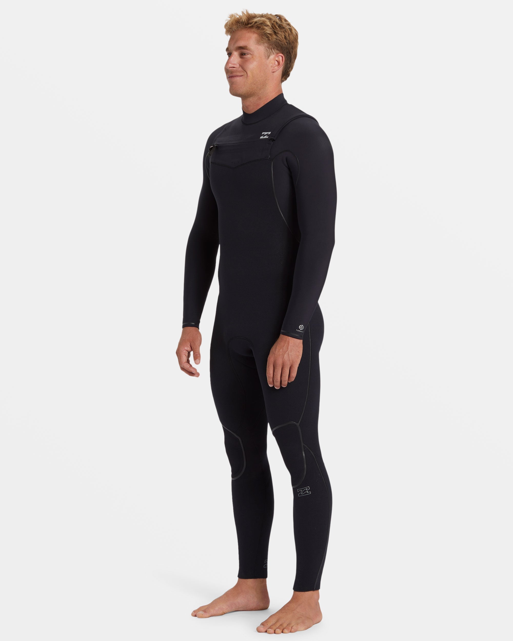 Side view of the long-sleeve full suit