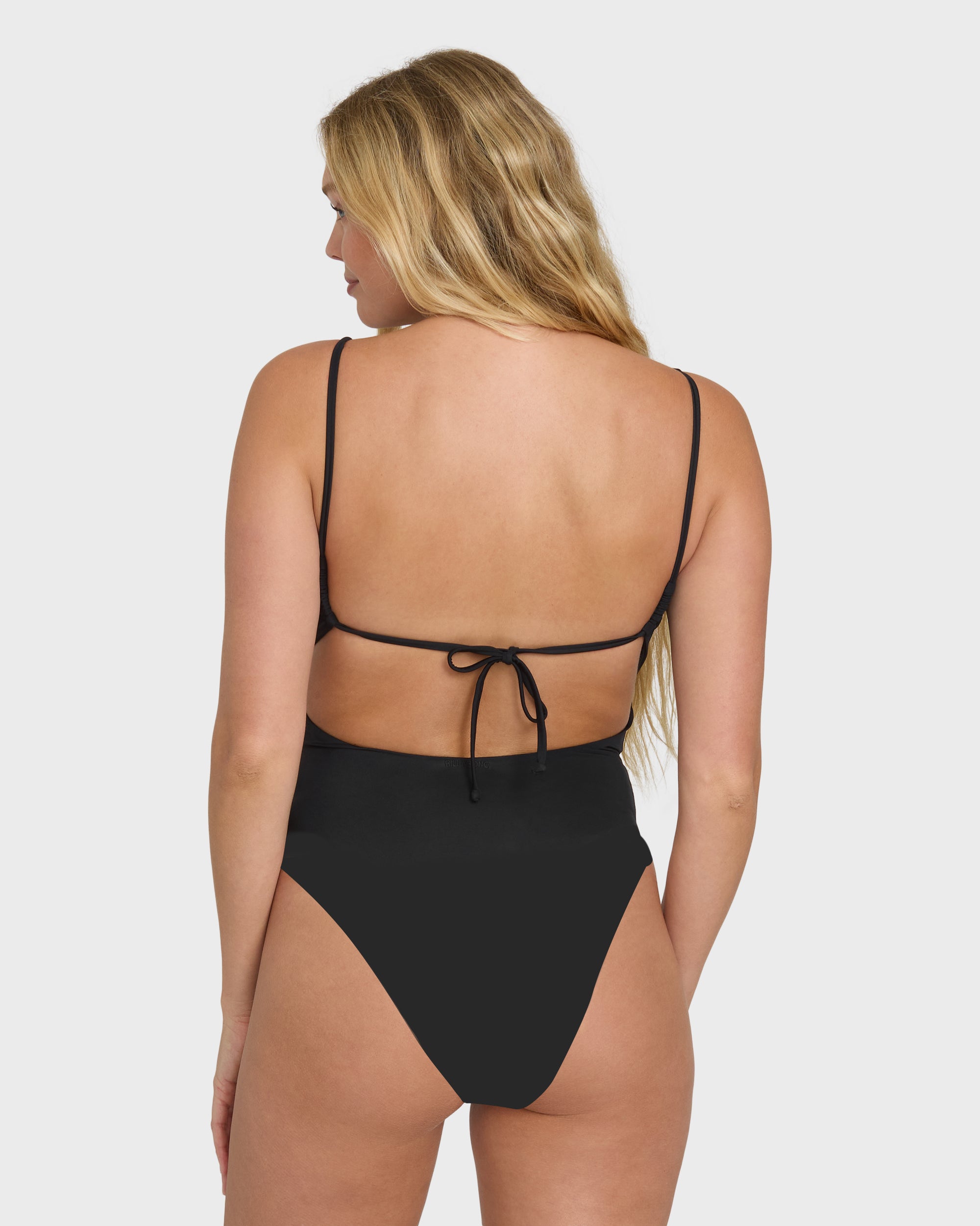 Back tie view