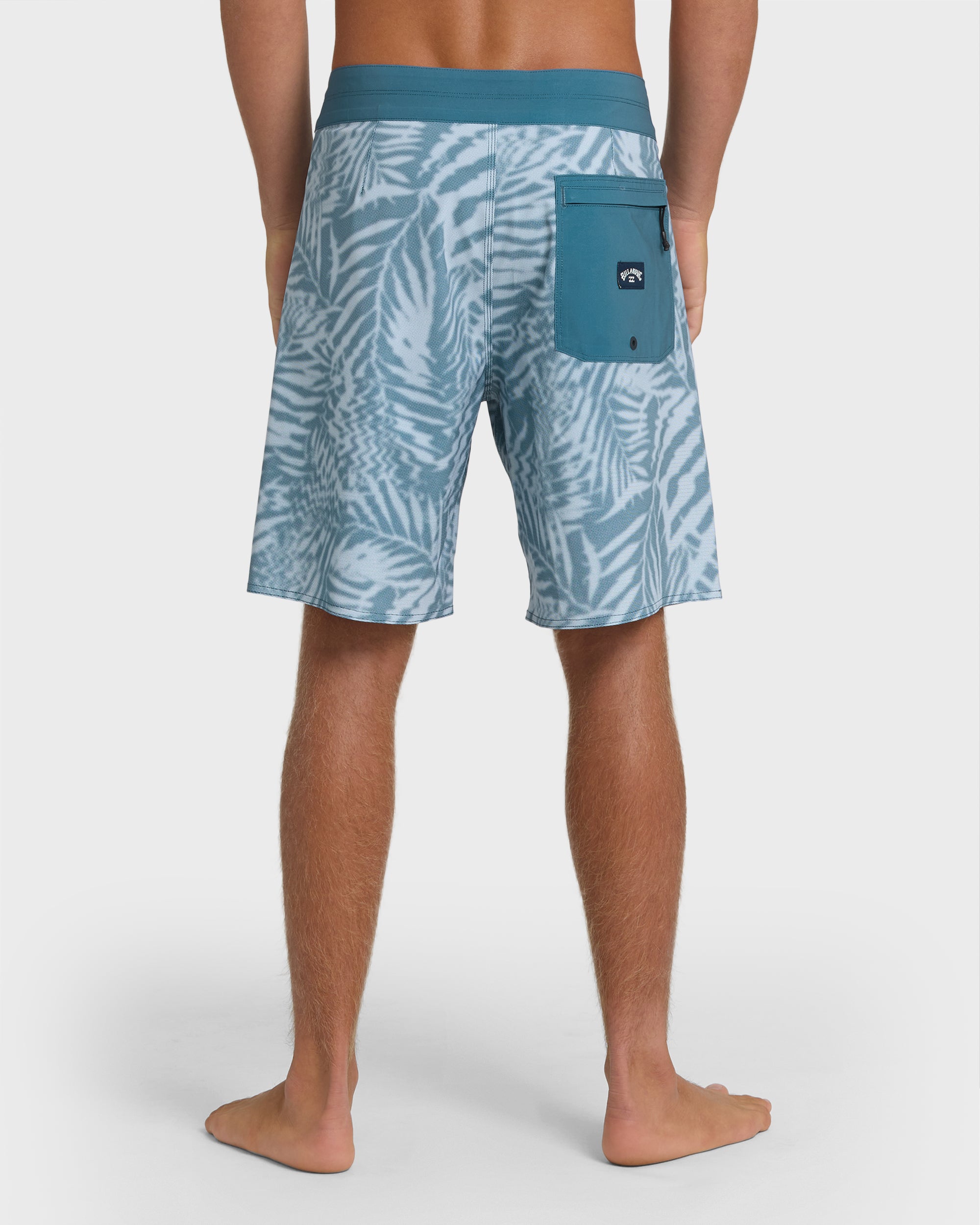 Back view with zip pocket