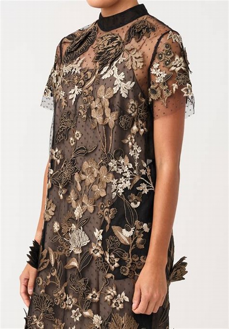 lace detail