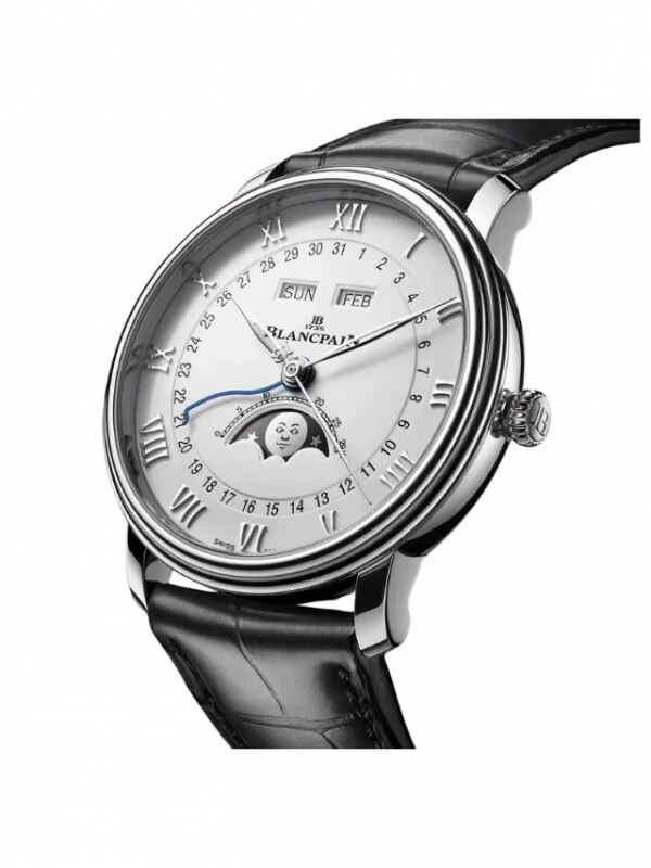 Angled product view showing case profile and alligator strap