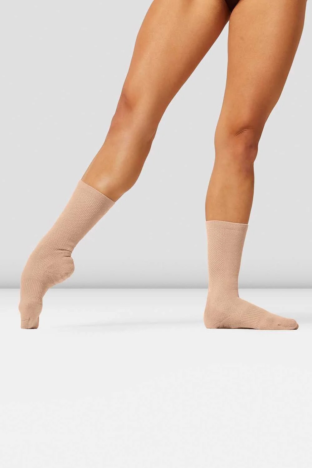 Pointed-foot studio view