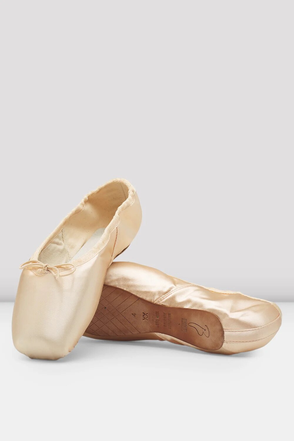 Three-quarter view of the tapered satin box