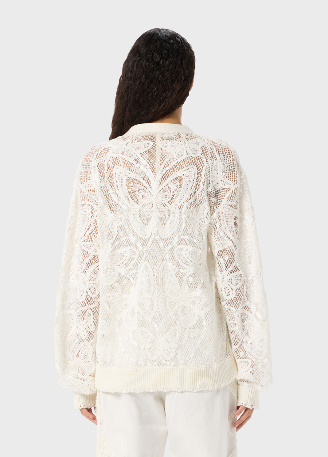 back view of the loose silhouette