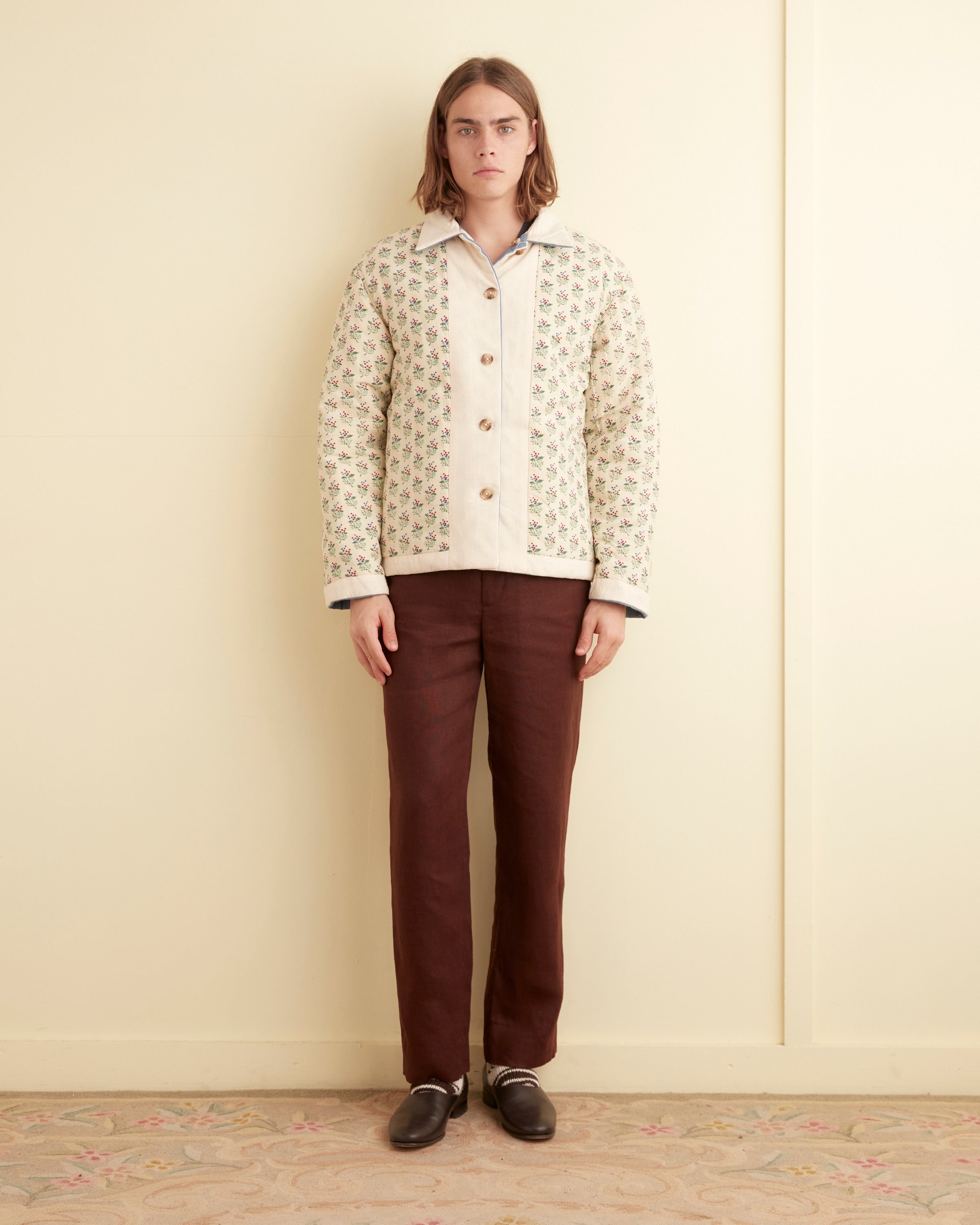 Patchwork geometry across the sleeve