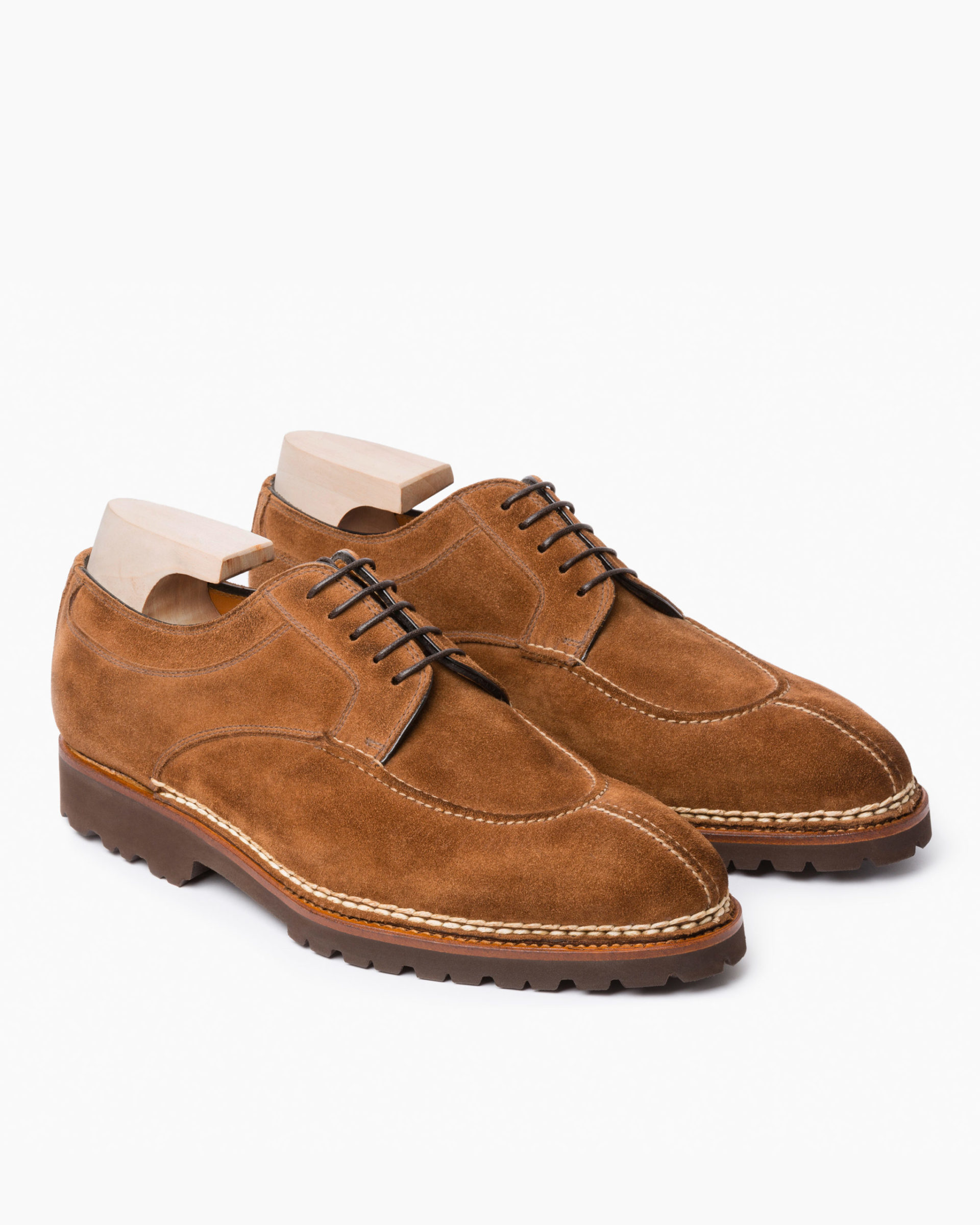 Magnifico — side profile
