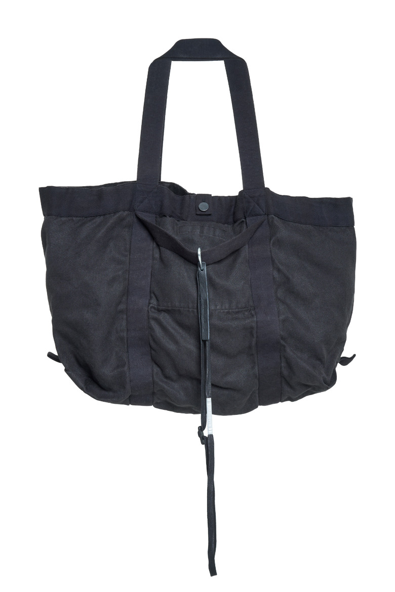 Black tote with central lace detail