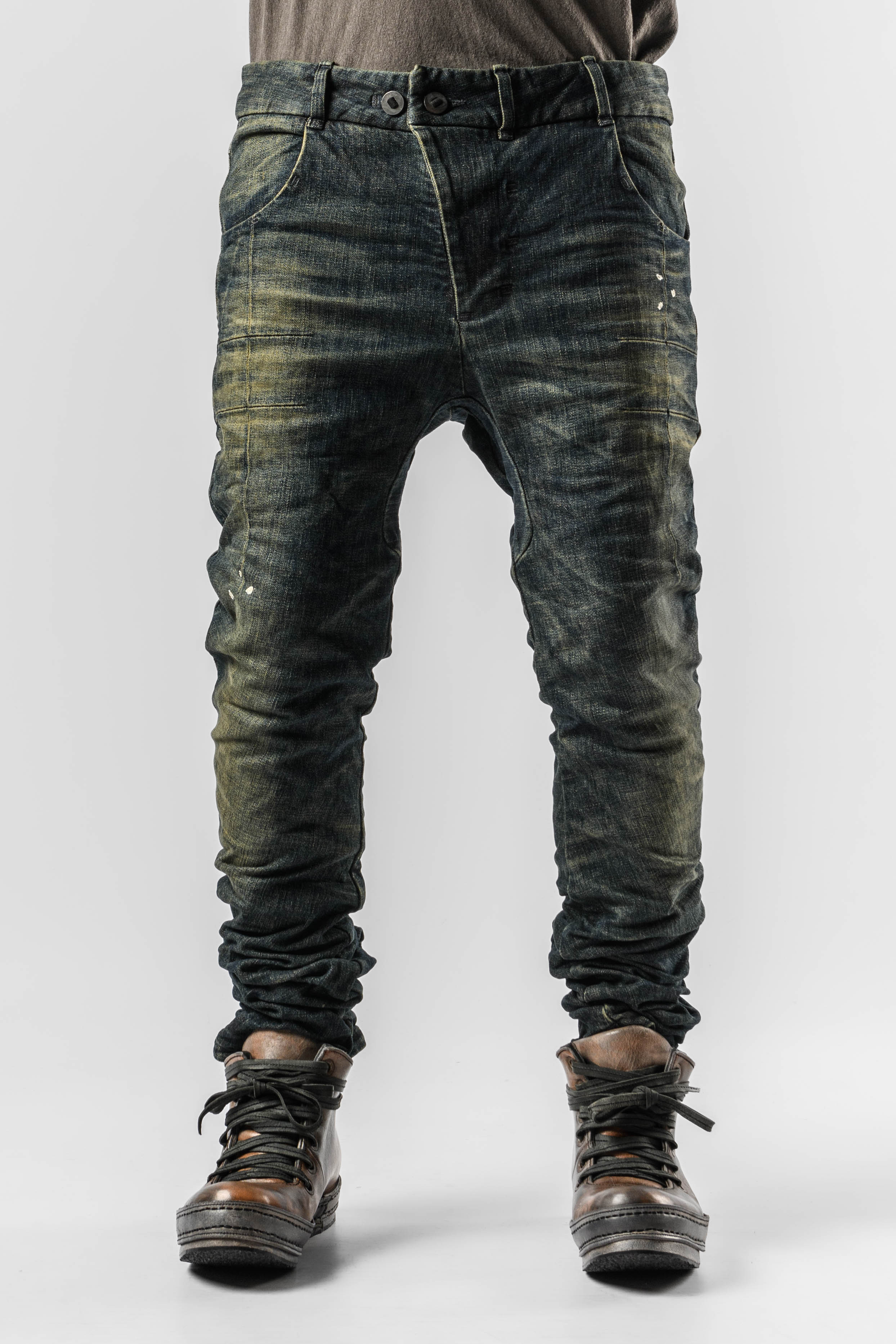 P13 tight fit in dark treated denim