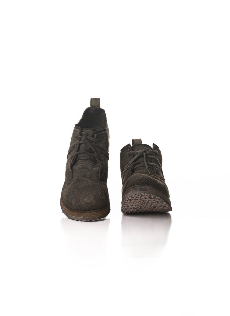 Rear view with compact sole