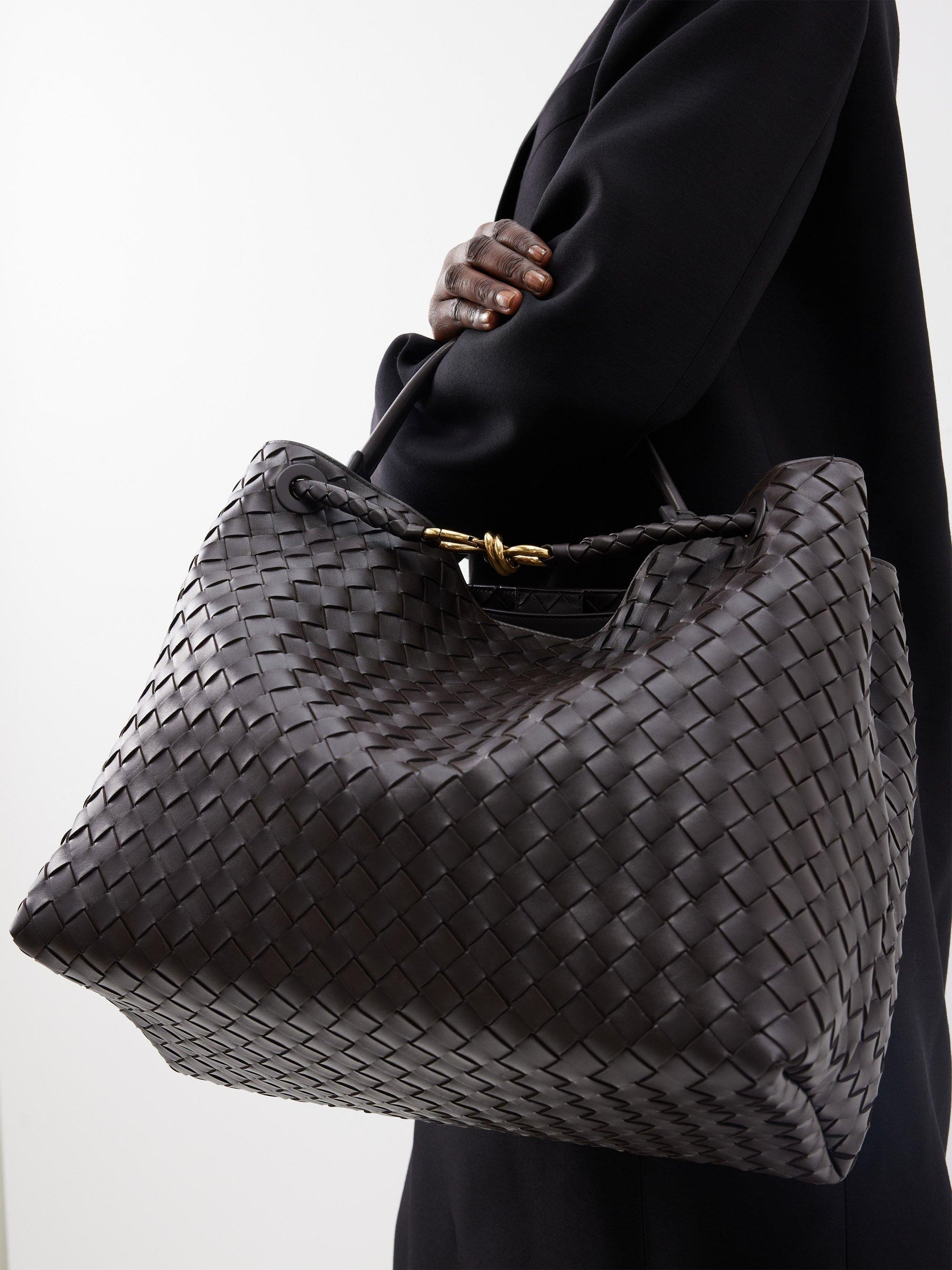 Large in chocolate Intrecciato — the roomy everyday proportion