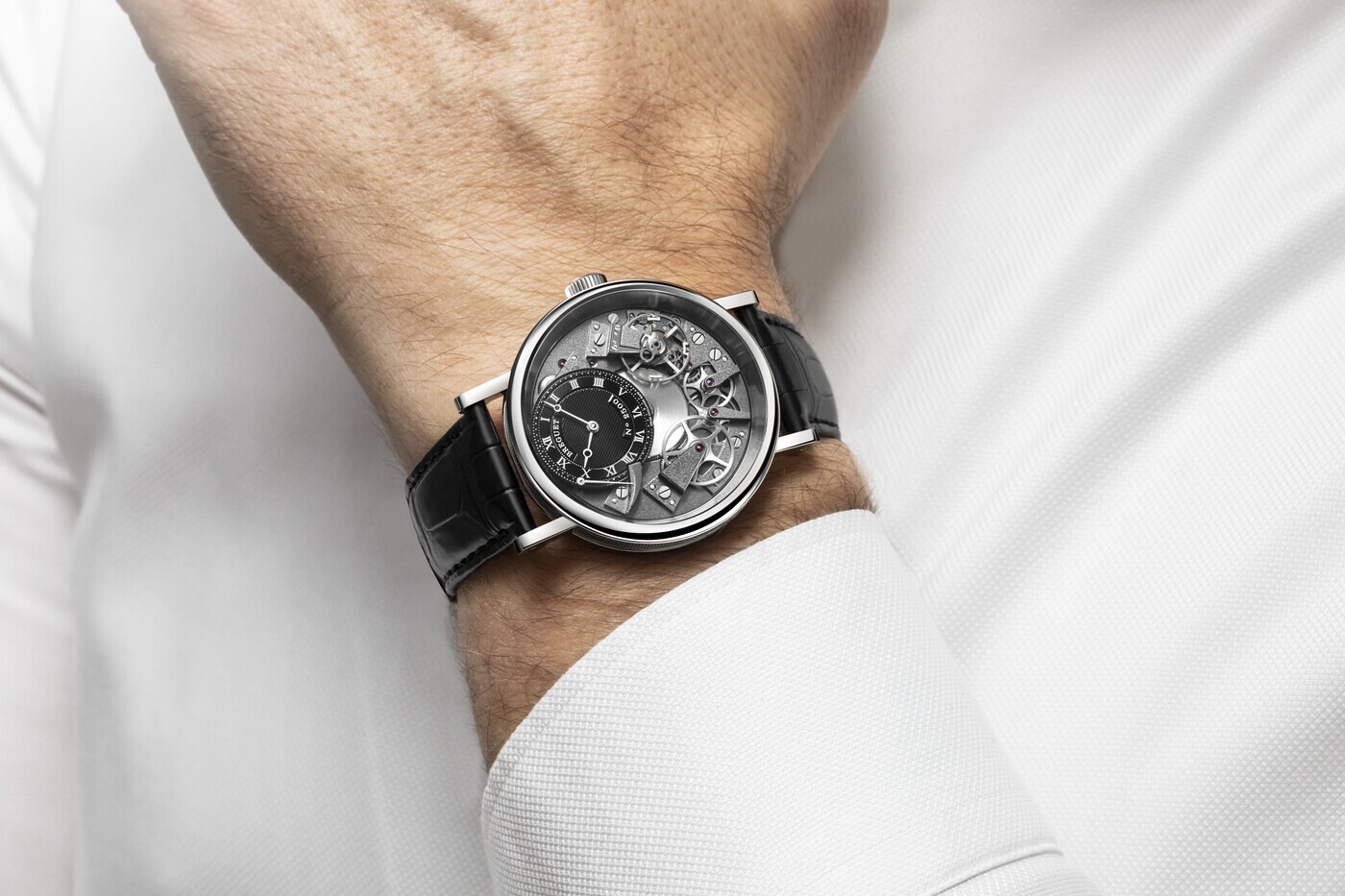 Close view of the open dial-side movement