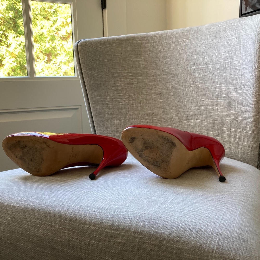 sole or label detail