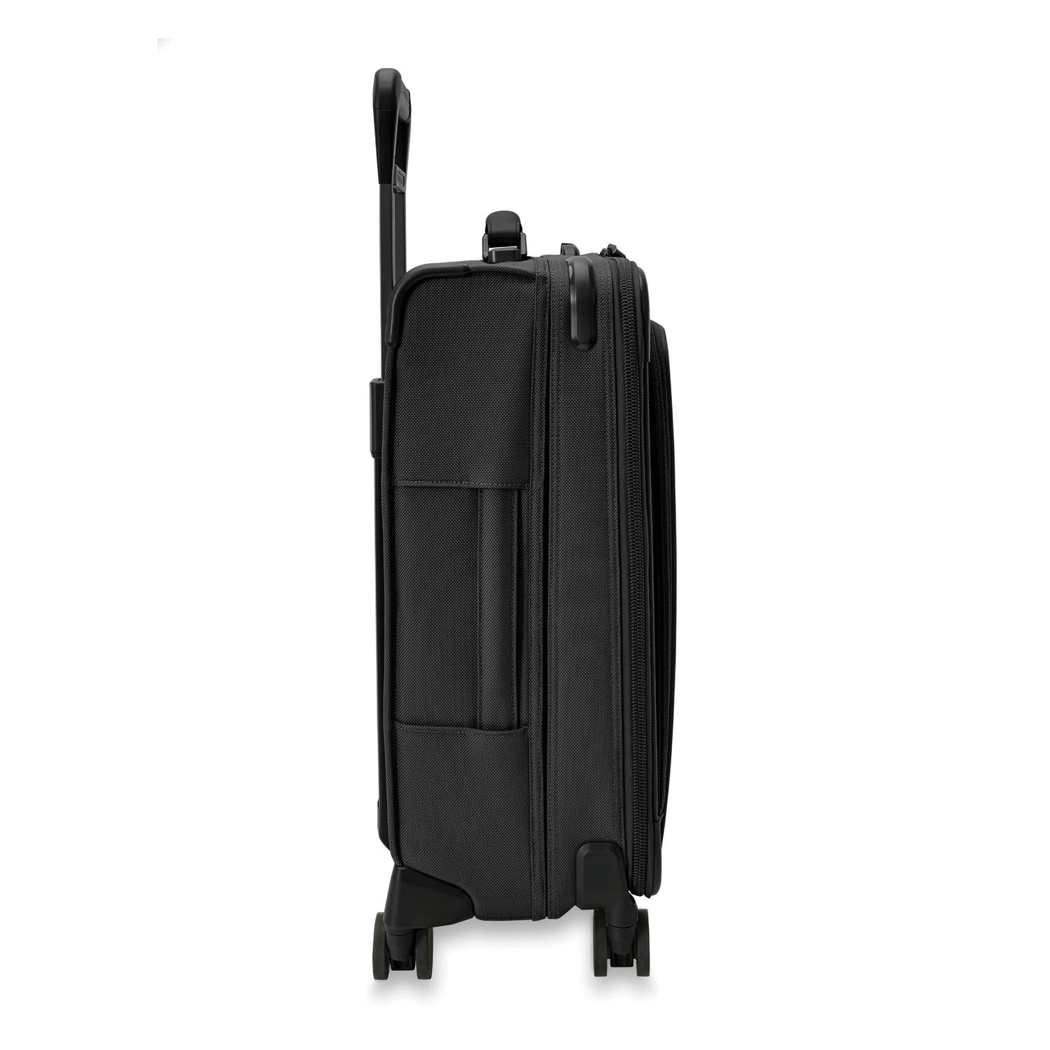 Baseline Essential 22" Carry-On Expandable Spinner, detail view