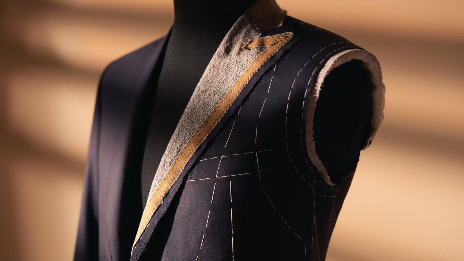 Lapel construction detail