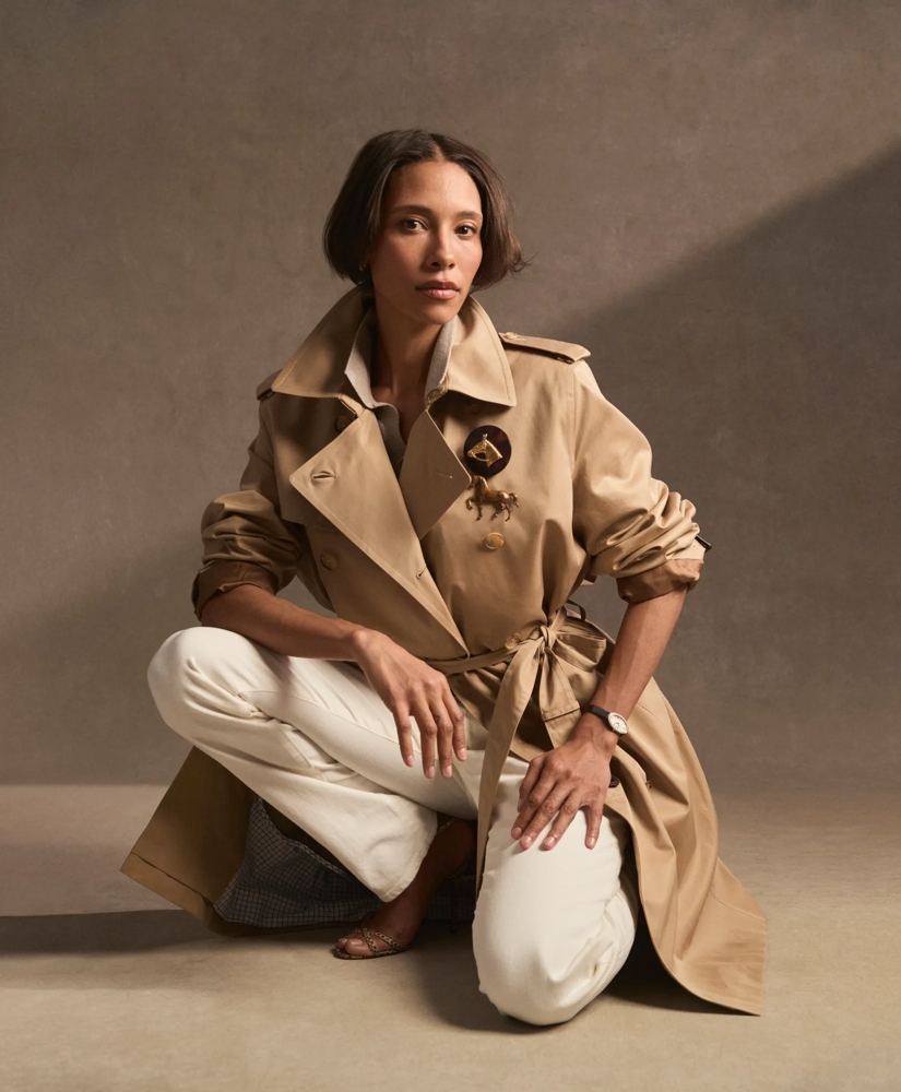 Relaxed trench styling