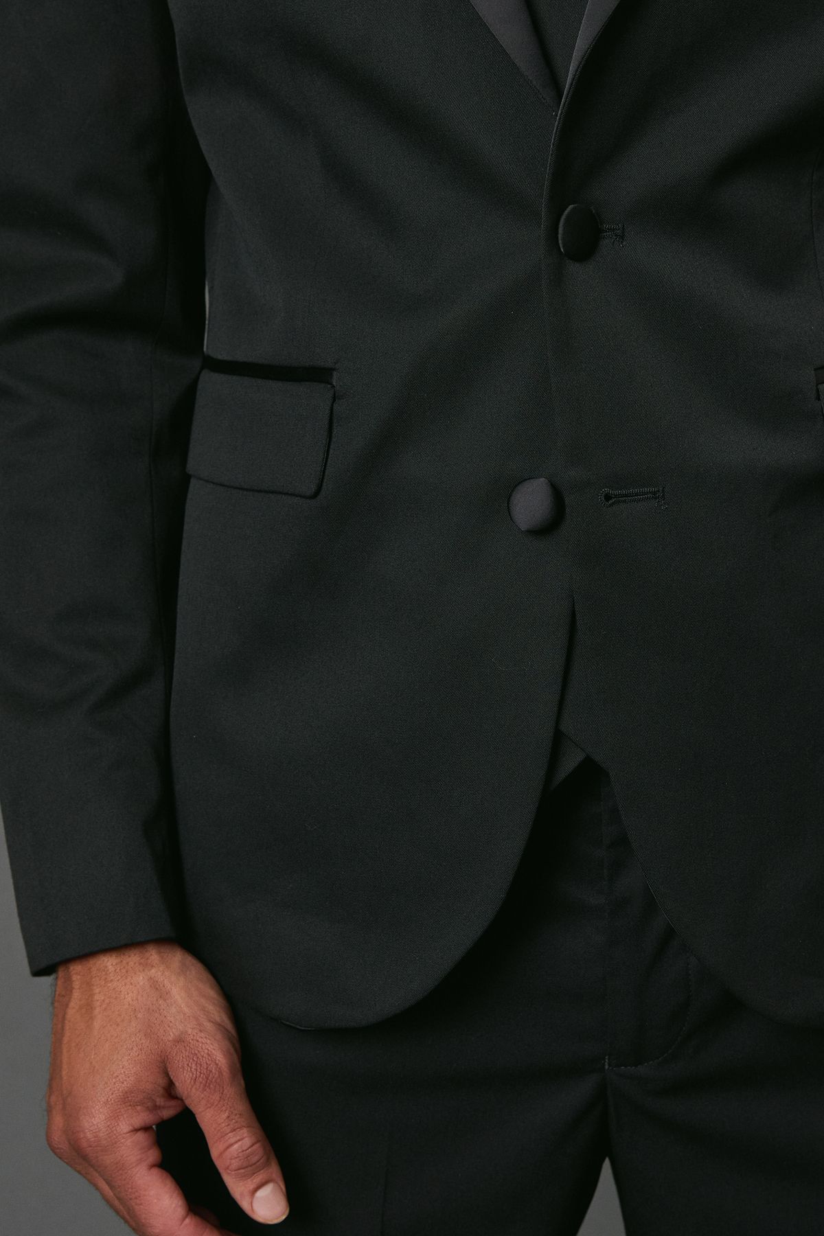 button close-up