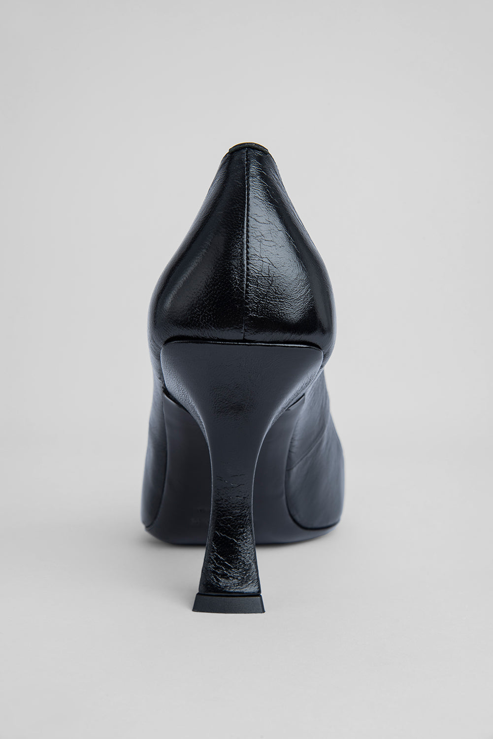 official alternate angle — Viva Black Creased Leather Pump