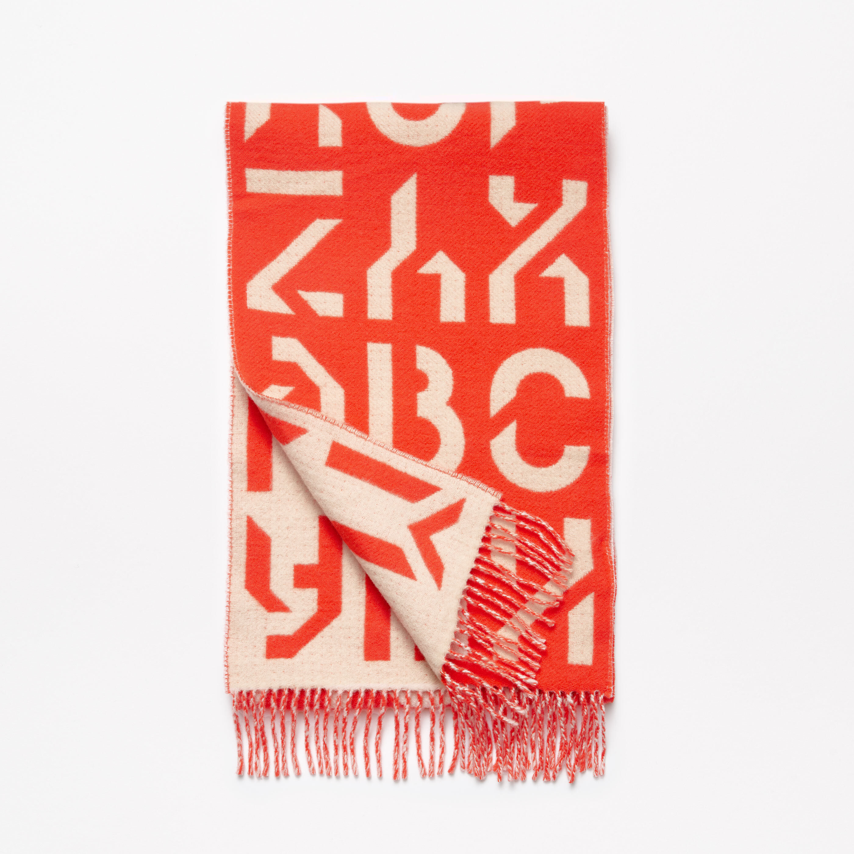The Alphabeta Scarf official detail view 3