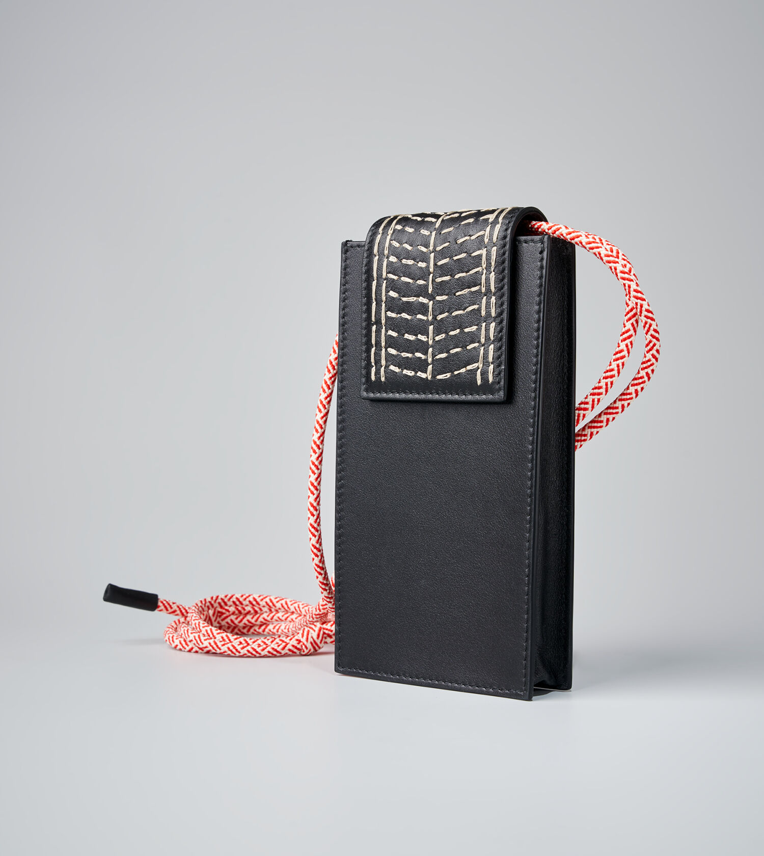 Kantha Phone Holder with Straps official detail view 2